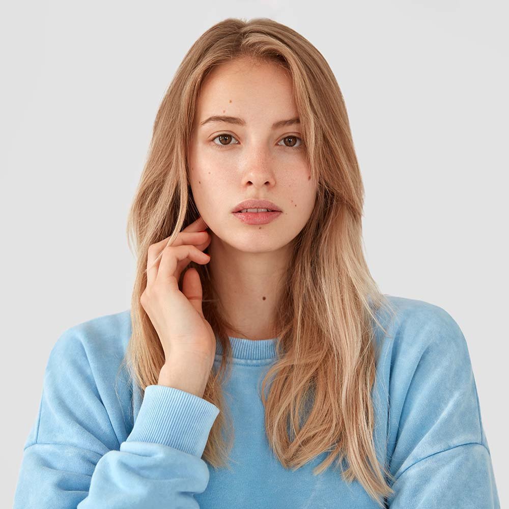 Portrait Of Beautiful European Femae With Tender L BBT3QPC